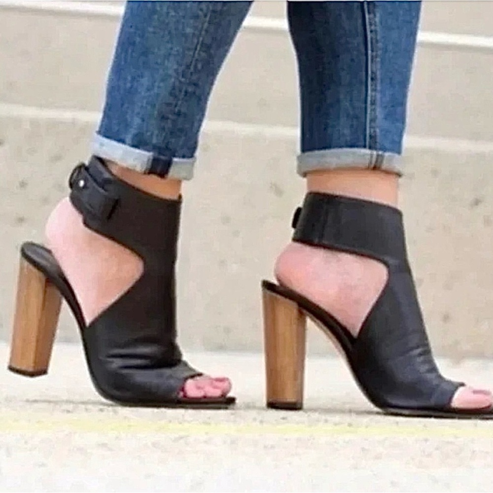 Vince Addie Black Leather Peep Toe Block Heel Sandals Booties 7